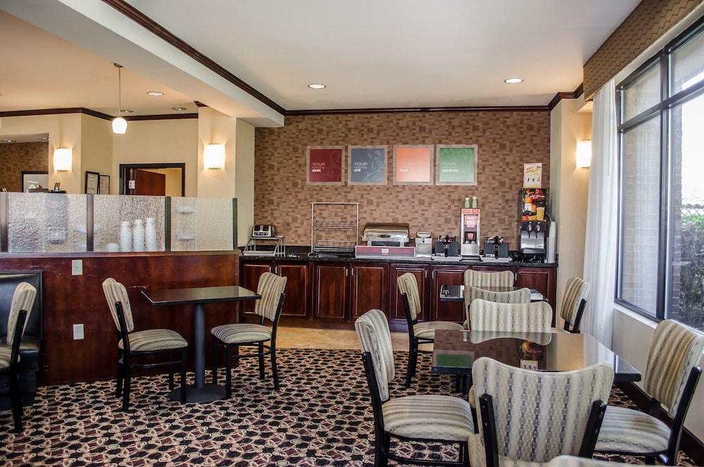 Comfort Suites North Mobile Сараленд Экстерьер фото